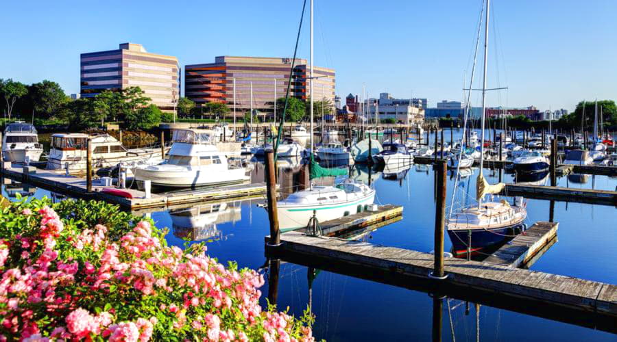 Melhores ofertas de aluguel de carros em Stamford